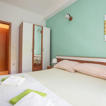 Vega Apartments Podgora Exteriér fotografie